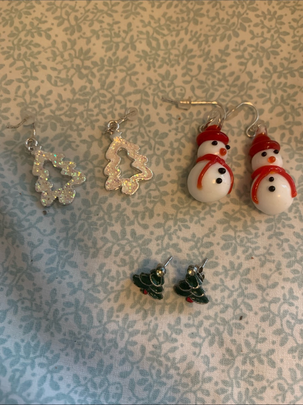 Christmas Seasonal Earring Lot of 3 Christmas Tree Snowman Glitter Glass Holiday